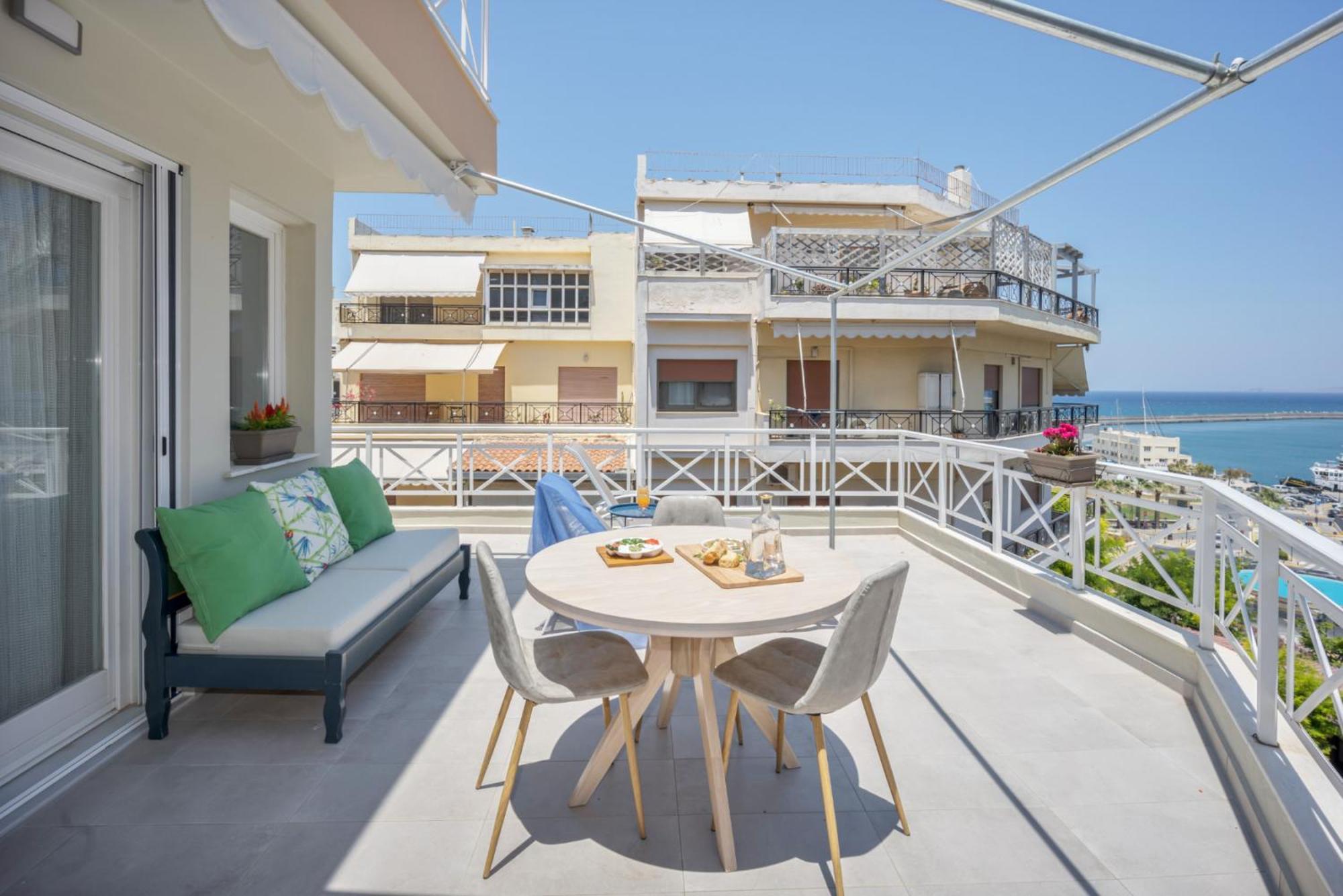 Apartamento Chic, Downtown, Penthouse W Sundeck And Seaview Heraclión Exterior foto